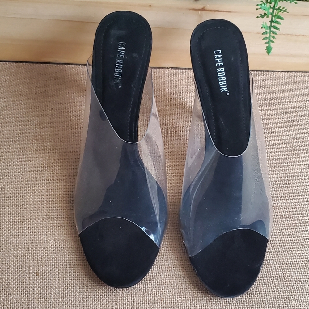 Cape Robbin Clear Mules